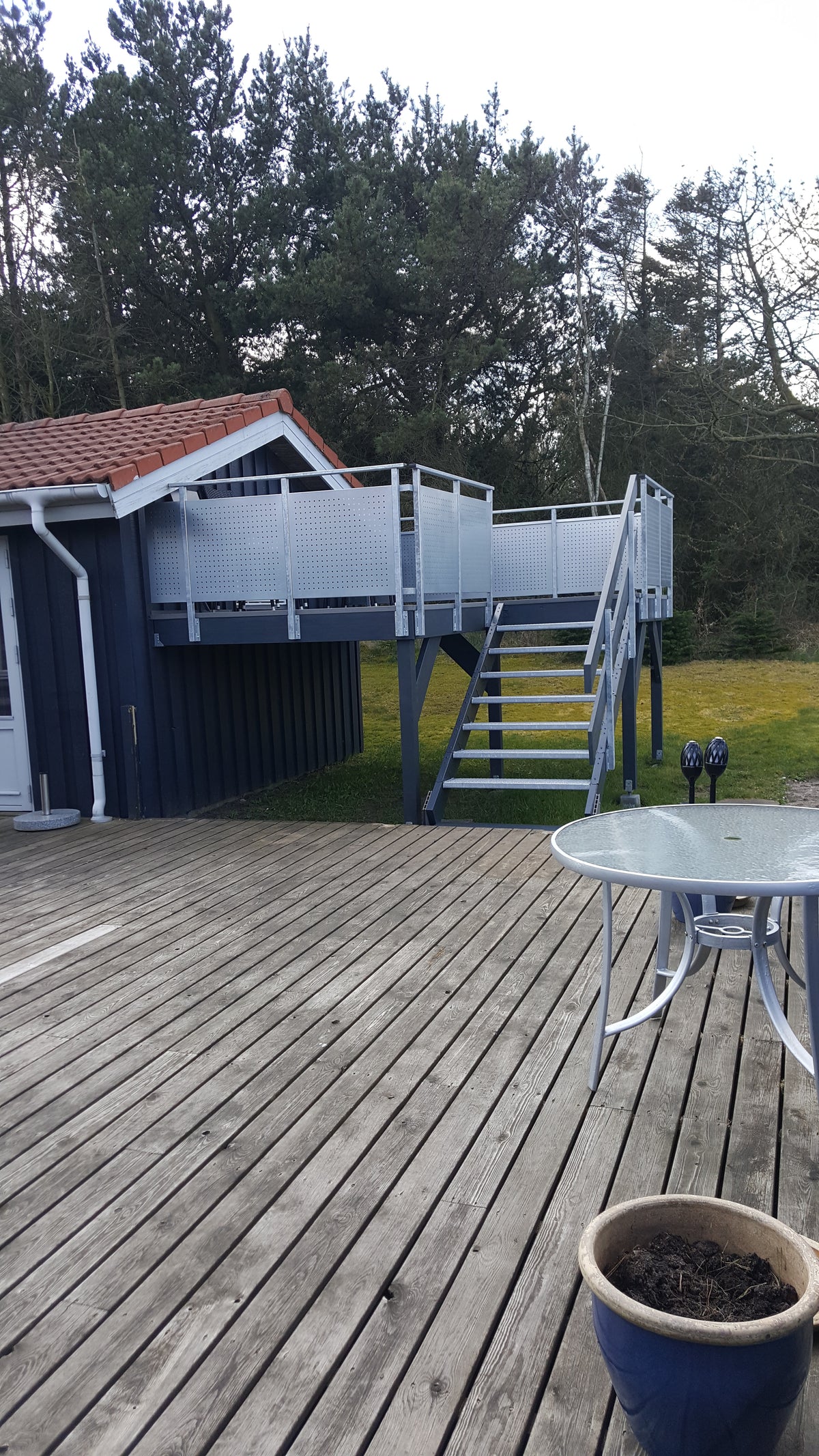 Moderna trädgårdsset för mysiga stunder utomhus