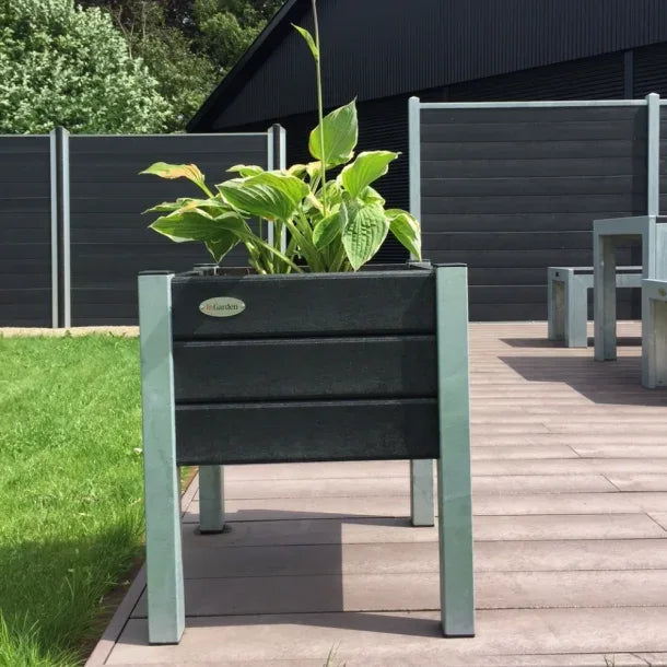 Blomlådor - På ben - Med galvaniserade hörn