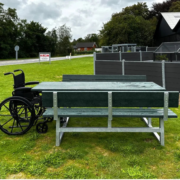 Vedligeholdelsesfrit bord bænkesæt med ryglæn samt genbrugsplastplanker (Handicapvenligt) - Plastplanker -  - bord/bænke sæt