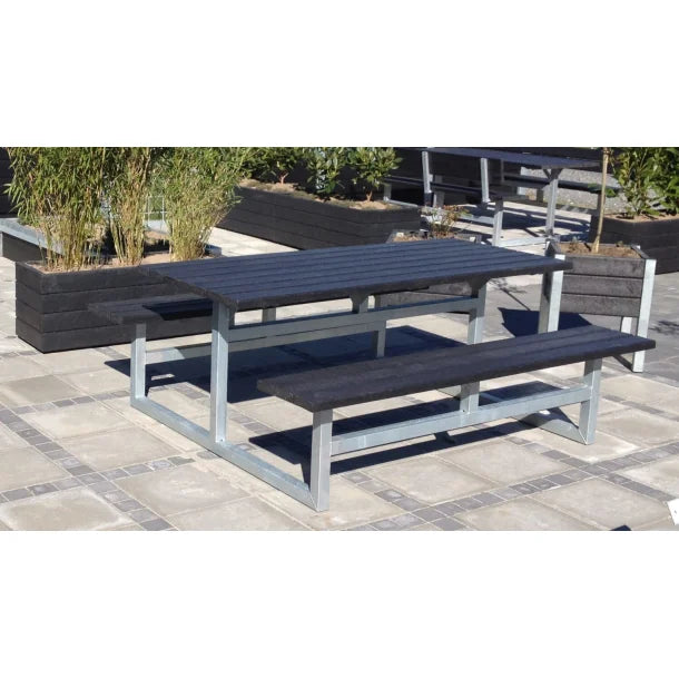 Vedligeholdelsesfrit bord bænkesæt uden ryglæn samt genbrugsplastplanker - Plastplanker -  - bord/bænke sæt